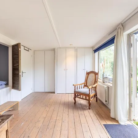 펜션 Vlinder 베르겐